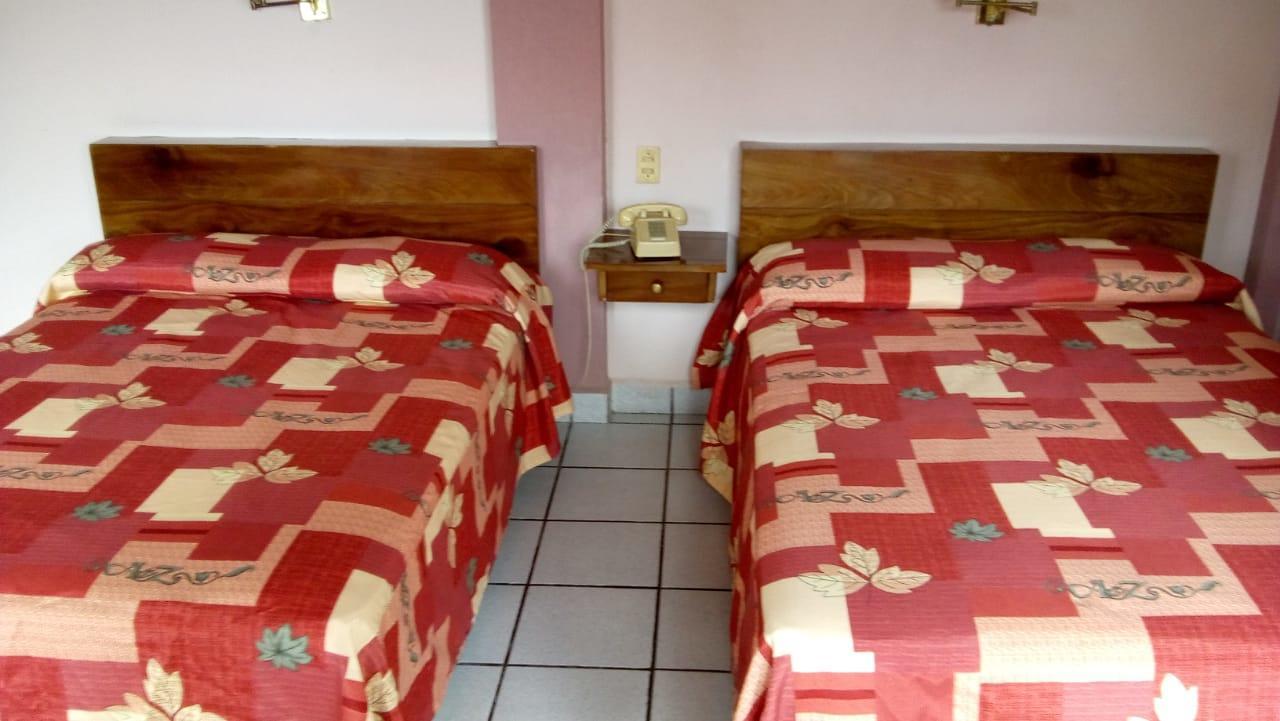 Hotel Palencia Гутьеррес-Самора Экстерьер фото
